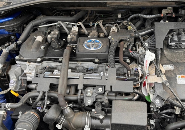 Toyota C-HR cena 94500 przebieg: 65000, rok produkcji 2017 z Mikołów małe 106